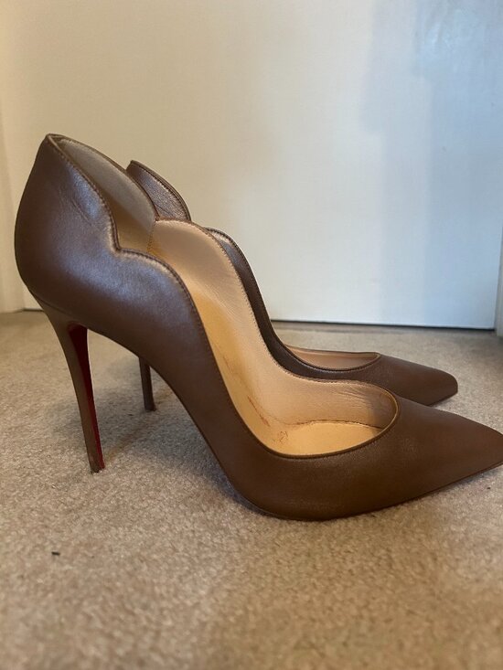 Christian Louboutin Shoes - Christian Louboutin Hot Chick 100 Nappa Irise Pumps, Brown (Biscotto) Size 40.5